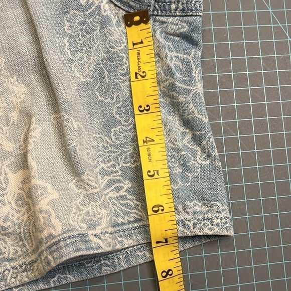 SEVEN7 Denim Floral Blue Jean Shorts Women’s (Sz 8) - Picture 9 of 9